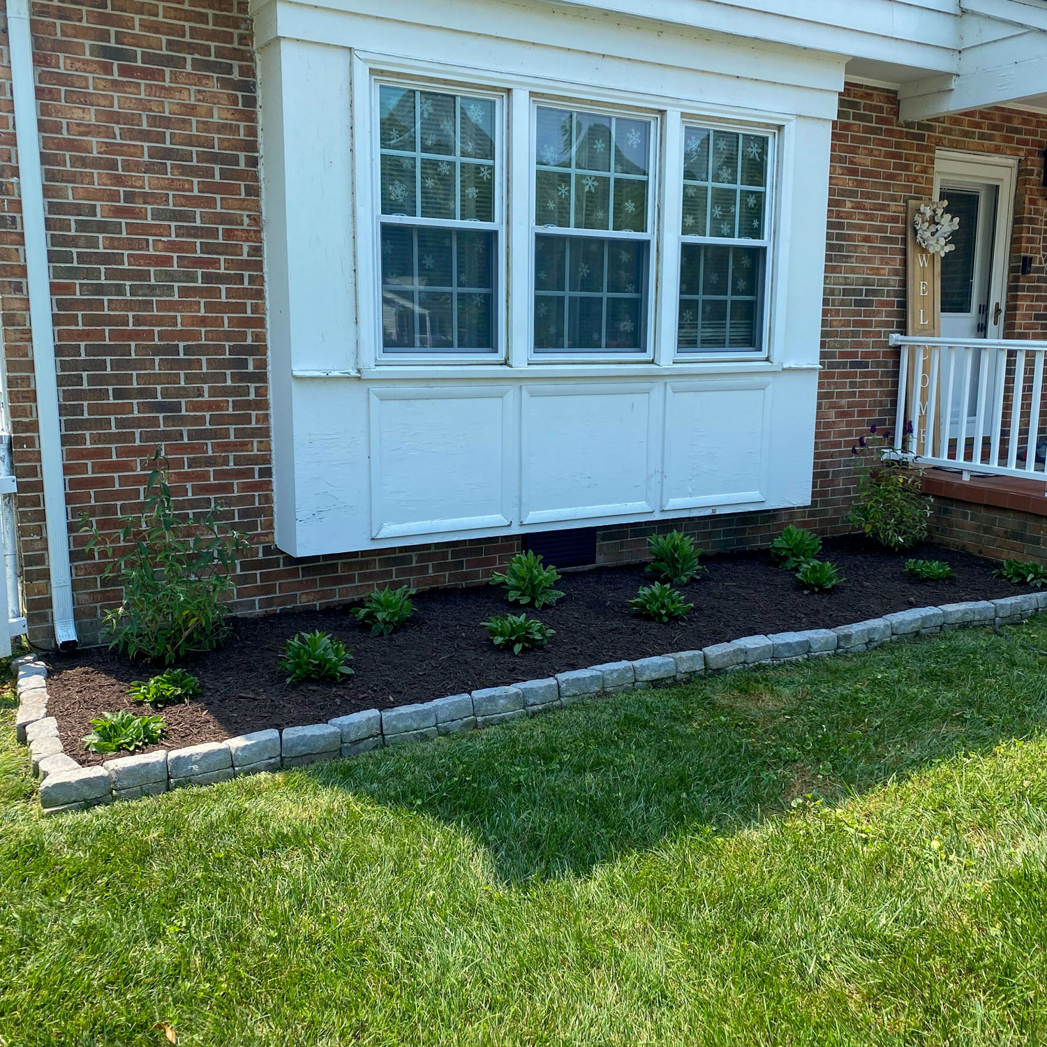 flower-bed-landscaping-after